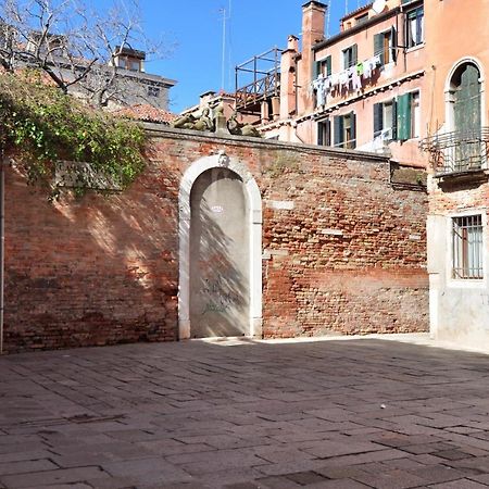 Cozy Apartment Near Rialto Bridge/ St.Mark Square Veneţia Exterior foto